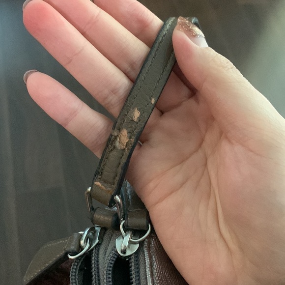 Guess Crossbody Bag - Picture 6 of 6